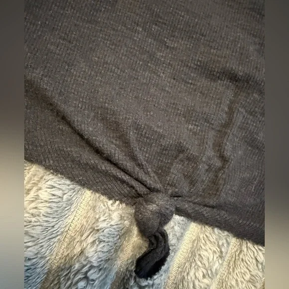 Aerie Black Tie Front Sleeveless tank - Picture 7 of 7